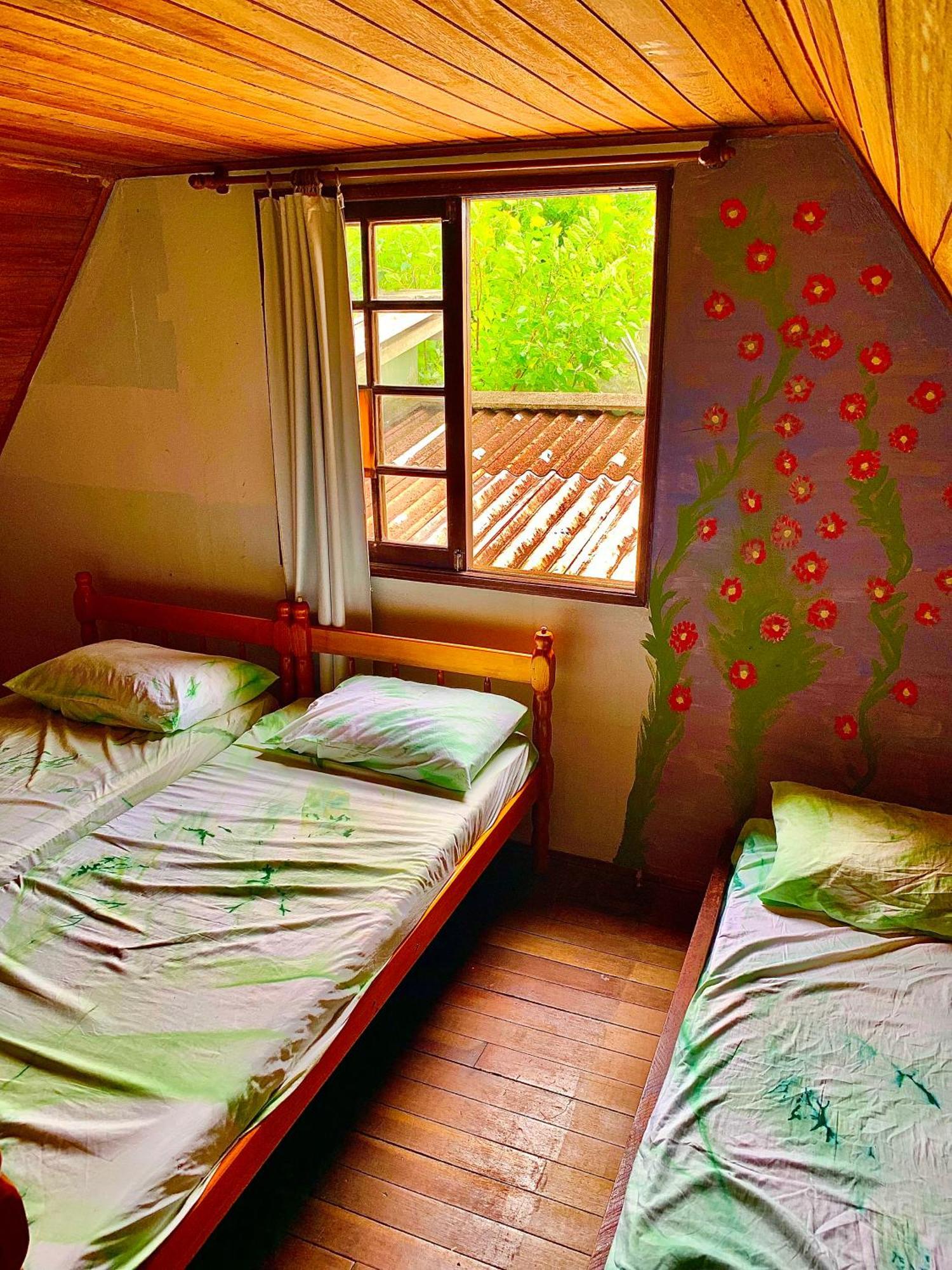 Hostel Mueller Na Praia De Mocambique Florianopolis Bagian luar foto
