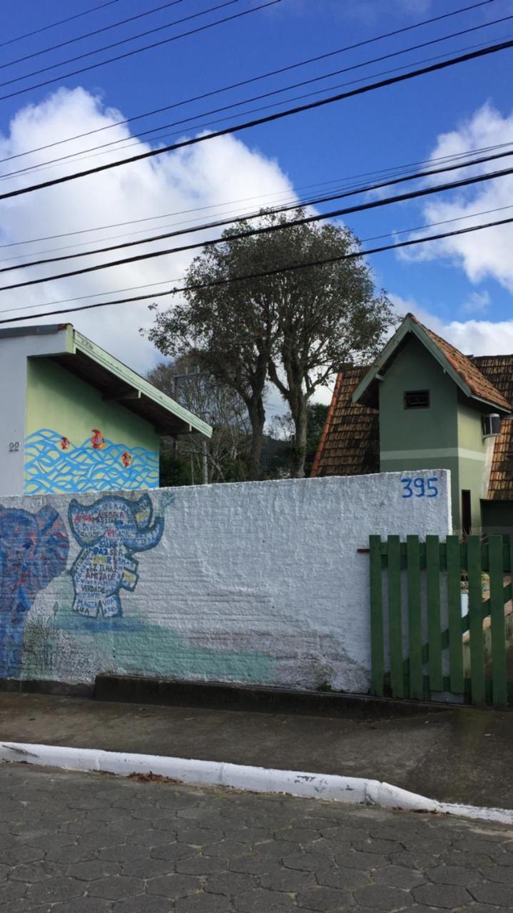 Hostel Mueller Na Praia De Mocambique Florianopolis Bagian luar foto