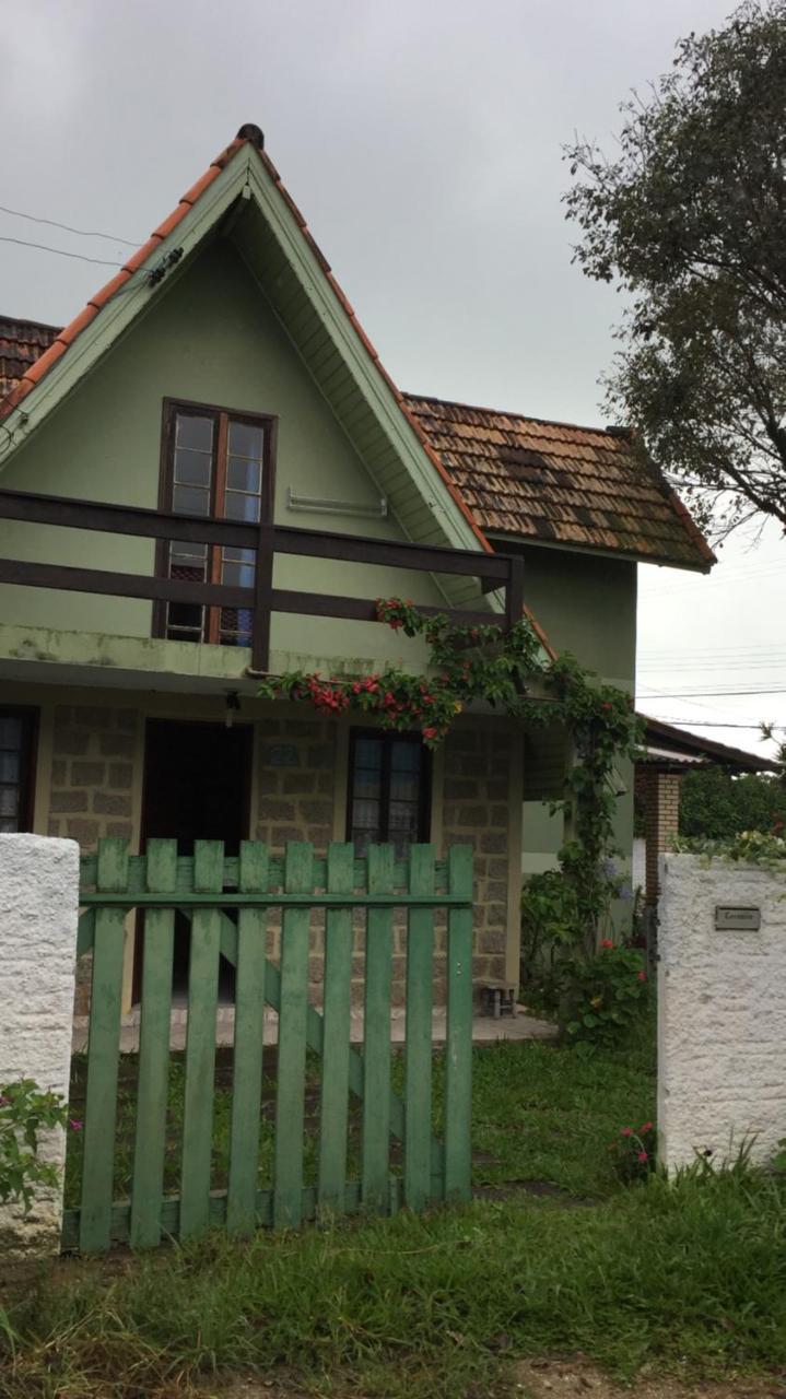 Hostel Mueller Na Praia De Mocambique Florianopolis Bagian luar foto