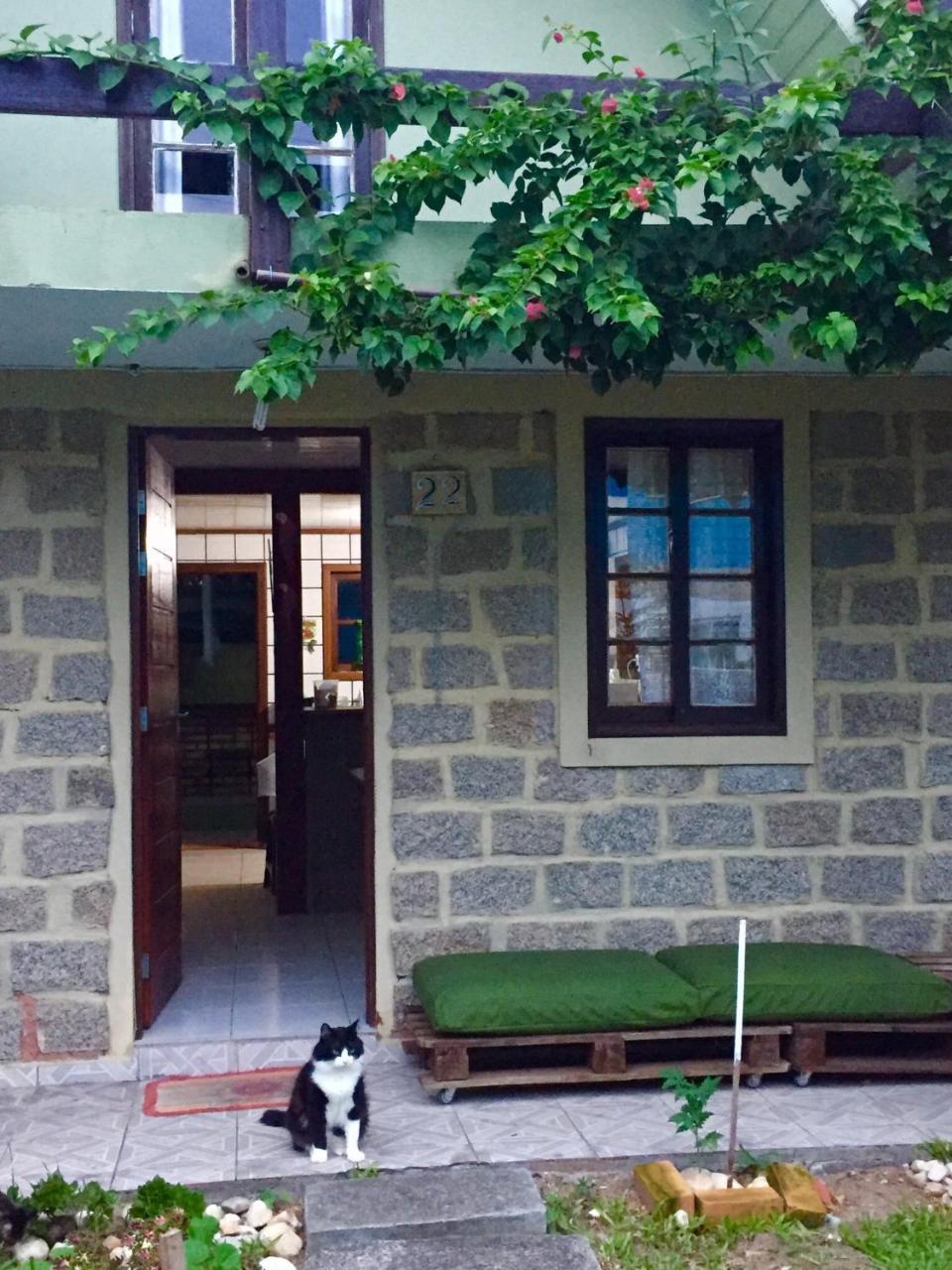 Hostel Mueller Na Praia De Mocambique Florianopolis Bagian luar foto