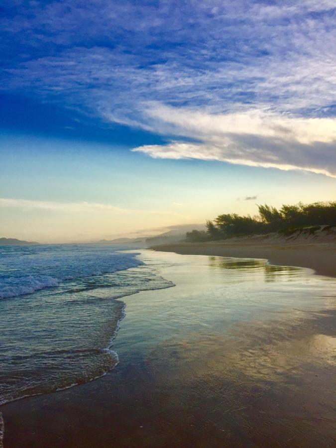 Hostel Mueller Na Praia De Mocambique Florianopolis Bagian luar foto